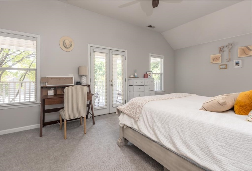 194 ISLAND BLUFF DR, Memphis, Tennessee 38103, 3 Bedrooms Bedrooms, 6 Rooms Rooms,3.1 BathroomsBathrooms,Residential,For Sale,ISLAND BLUFF,10222848