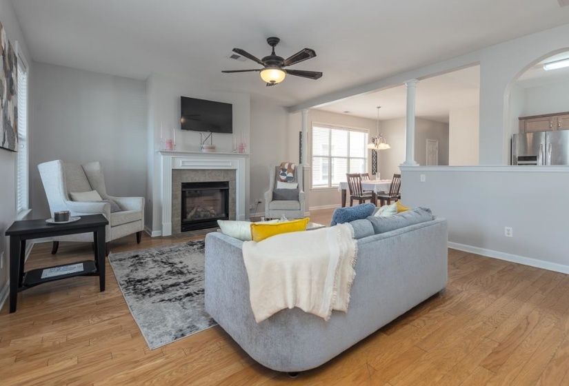 194 ISLAND BLUFF DR, Memphis, Tennessee 38103, 3 Bedrooms Bedrooms, 6 Rooms Rooms,3.1 BathroomsBathrooms,Residential,For Sale,ISLAND BLUFF,10222848