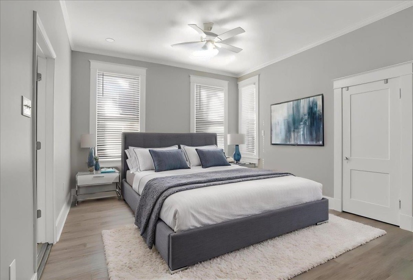 216 MCNEIL ST, Memphis, Tennessee 38112, 5 Bedroom Bedrooms, 12 Room Rooms,3 BathroomBathrooms,Residential,For Sale,MCNEIL,0,10222869