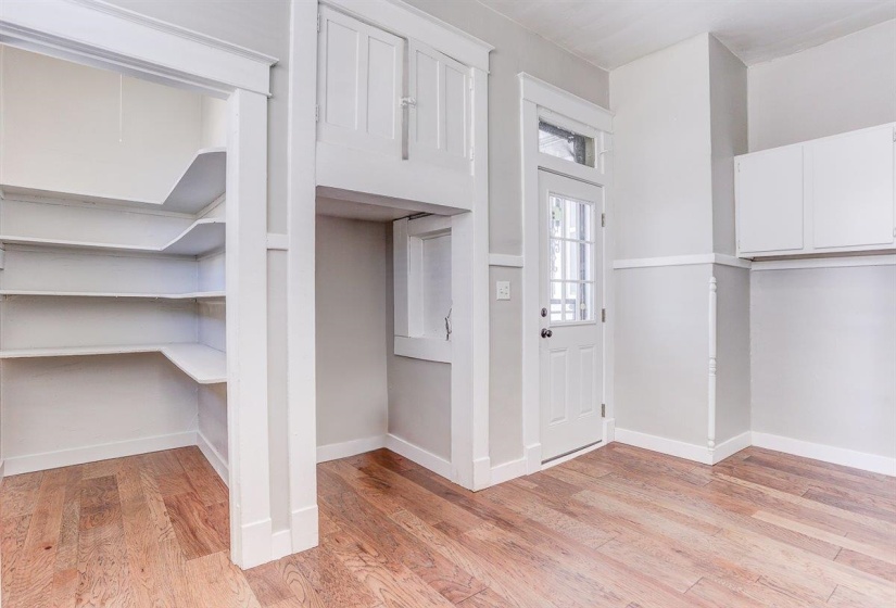 216 MCNEIL ST, Memphis, Tennessee 38112, 5 Bedroom Bedrooms, 12 Room Rooms,3 BathroomBathrooms,Residential,For Sale,MCNEIL,0,10222869