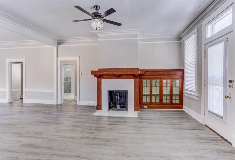 216 MCNEIL ST, Memphis, Tennessee 38112, 5 Bedroom Bedrooms, 12 Room Rooms,3 BathroomBathrooms,Residential,For Sale,MCNEIL,0,10222869
