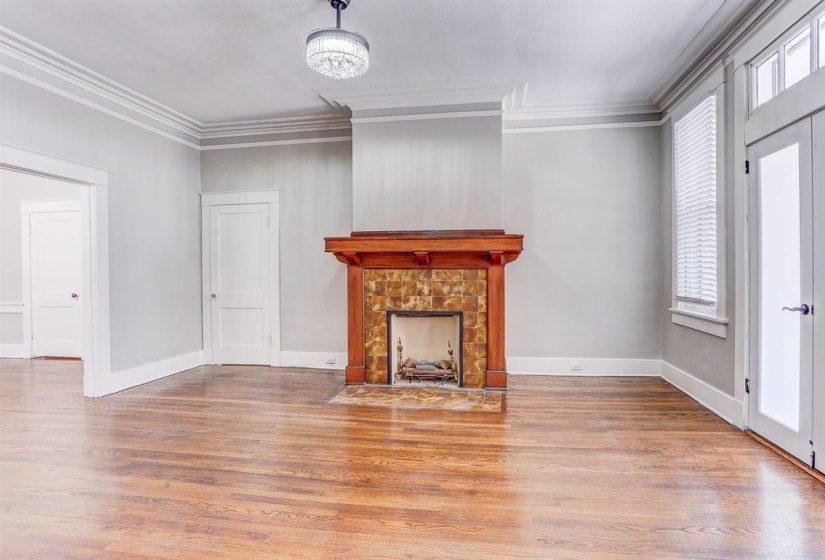 216 MCNEIL ST, Memphis, Tennessee 38112, 5 Bedroom Bedrooms, 12 Room Rooms,3 BathroomBathrooms,Residential,For Sale,MCNEIL,0,10222869