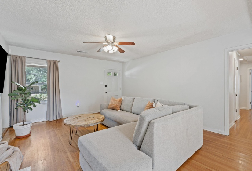 4506 VERNE RD, Memphis, Tennessee 38117, 4 Bedroom Bedrooms, 9 Room Rooms,2 BathroomBathrooms,Residential,For Sale,VERNE,0,10222871