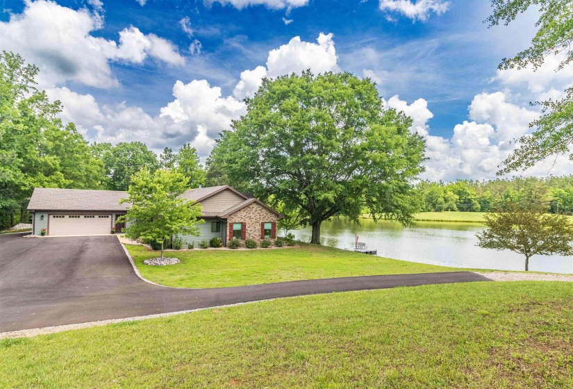 1193 MURRAY SCHOOL RD, Selmer, Tennessee 38375, 3 Bedrooms Bedrooms, 8 Rooms Rooms,2.1 BathroomsBathrooms,Residential,For Sale,MURRAY SCHOOL,10222874