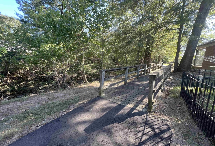 1168 CLEAR CREEK RD, Collierville, Tennessee 38017, 3 Bedrooms Bedrooms, 6 Rooms Rooms,2 BathroomsBathrooms,Rental Properties,For Sale,CLEAR CREEK,10222887
