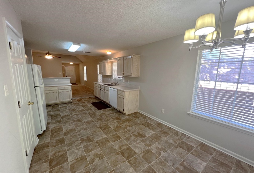 1168 CLEAR CREEK RD, Collierville, Tennessee 38017, 3 Bedrooms Bedrooms, 6 Rooms Rooms,2 BathroomsBathrooms,Rental Properties,For Sale,CLEAR CREEK,10222887