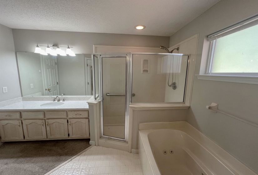 1168 CLEAR CREEK RD, Collierville, Tennessee 38017, 3 Bedrooms Bedrooms, 6 Rooms Rooms,2 BathroomsBathrooms,Rental Properties,For Sale,CLEAR CREEK,10222887