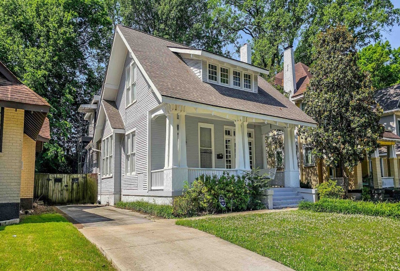 1389 AGNES PL, Memphis, Tennessee 38104, 4 Bedroom Bedrooms, 11 Room Rooms,4 BathroomBathrooms,Rental Properties,For Sale,AGNES,0,10222921