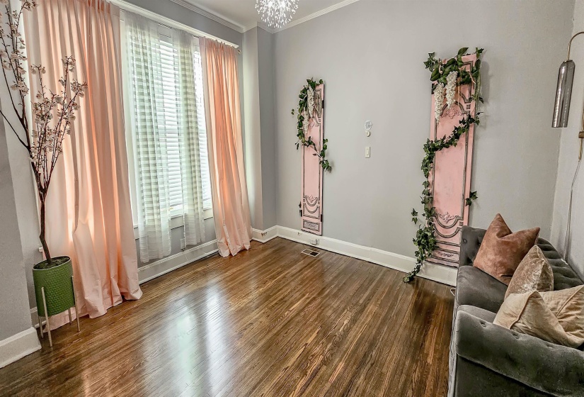 1389 AGNES PL, Memphis, Tennessee 38104, 4 Bedroom Bedrooms, 11 Room Rooms,4 BathroomBathrooms,Rental Properties,For Sale,AGNES,0,10222921