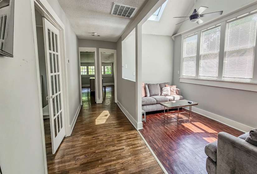 1389 AGNES PL, Memphis, Tennessee 38104, 4 Bedroom Bedrooms, 11 Room Rooms,4 BathroomBathrooms,Rental Properties,For Sale,AGNES,0,10222921