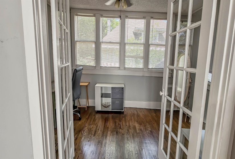 1389 AGNES PL, Memphis, Tennessee 38104, 4 Bedroom Bedrooms, 11 Room Rooms,4 BathroomBathrooms,Rental Properties,For Sale,AGNES,0,10222921
