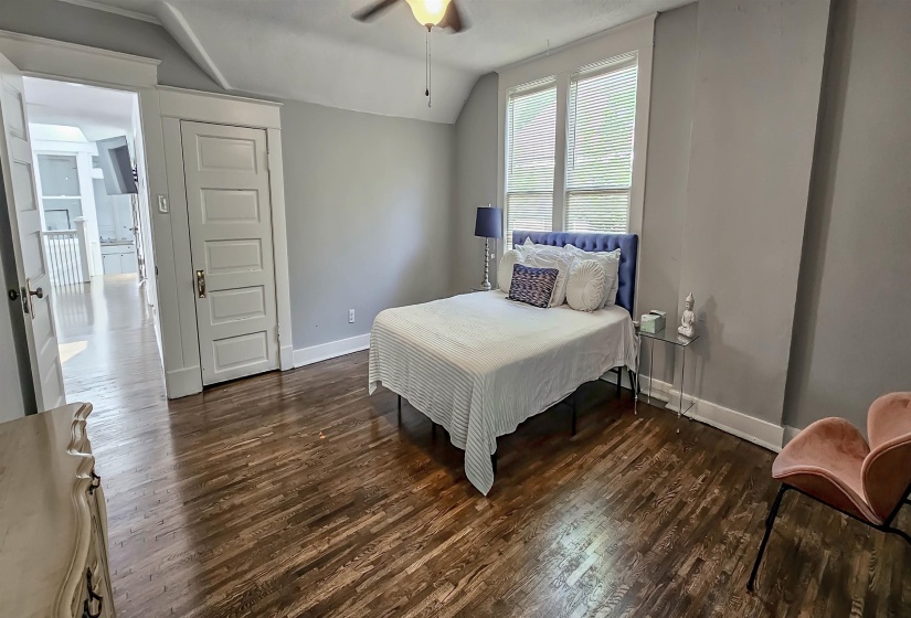 1389 AGNES PL, Memphis, Tennessee 38104, 4 Bedroom Bedrooms, 11 Room Rooms,4 BathroomBathrooms,Rental Properties,For Sale,AGNES,0,10222921