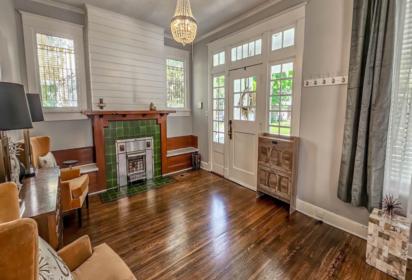 1389 AGNES PL, Memphis, Tennessee 38104, 4 Bedroom Bedrooms, 11 Room Rooms,4 BathroomBathrooms,Rental Properties,For Sale,AGNES,0,10222921