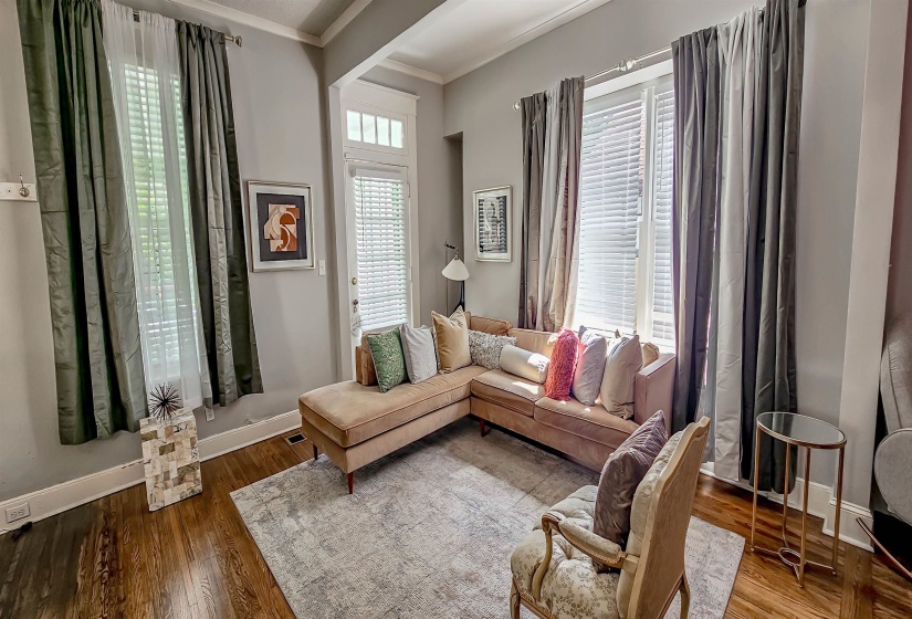 1389 AGNES PL, Memphis, Tennessee 38104, 4 Bedroom Bedrooms, 11 Room Rooms,4 BathroomBathrooms,Rental Properties,For Sale,AGNES,0,10222921