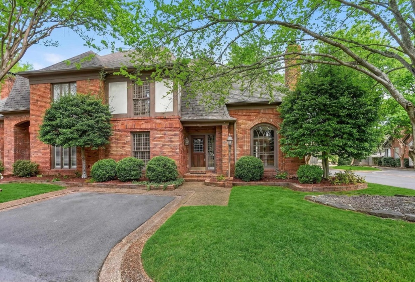 344 GREENWAY PL, Memphis, Tennessee 38117, 3 Bedrooms Bedrooms, 6 Rooms Rooms,2.1 BathroomsBathrooms,Residential,For Sale,GREENWAY,10210312