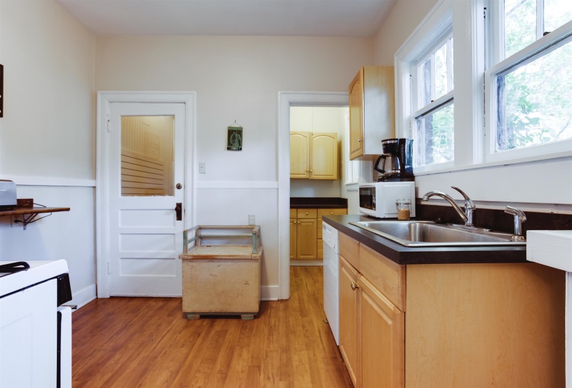 669 MANSFIELD ST, Memphis, Tennessee 38104, 2 Bedroom Bedrooms, 5 Room Rooms,1 BathroomBathrooms,Rental Properties,For Sale,MANSFIELD,0,10222929
