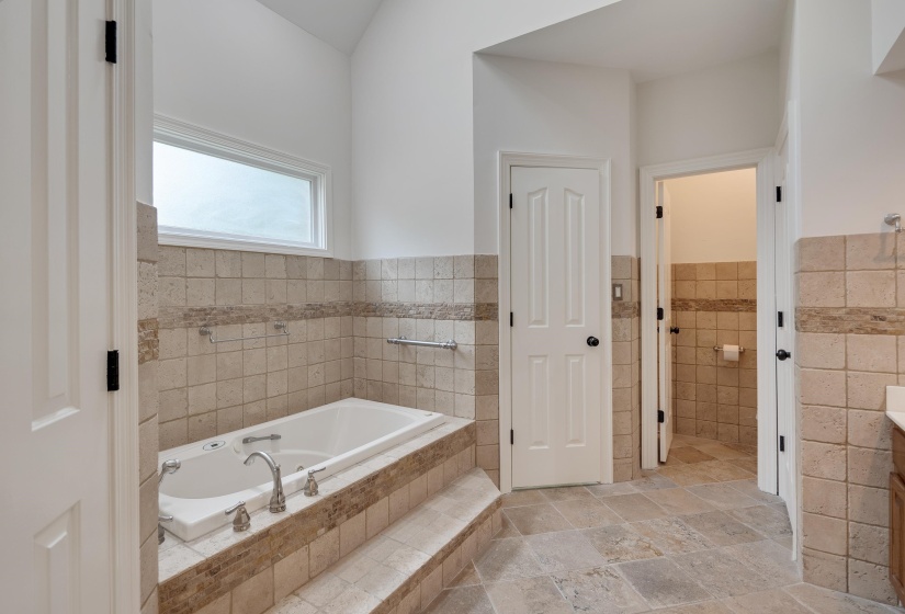 10120 BARN HILL DR, Collierville, Tennessee 38017, 6 Bedroom Bedrooms, 11 Room Rooms,4.1 BathroomBathrooms,Residential,For Sale,BARN HILL,0,10222623