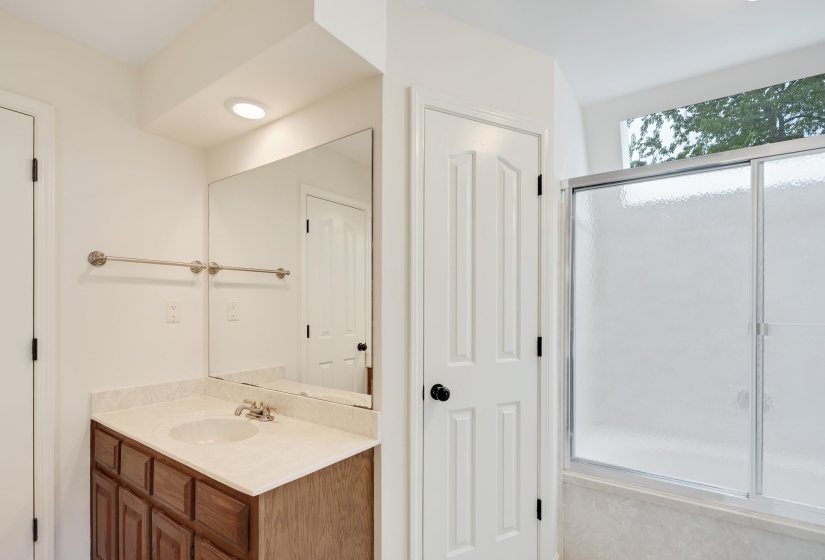 10120 BARN HILL DR, Collierville, Tennessee 38017, 6 Bedroom Bedrooms, 11 Room Rooms,4.1 BathroomBathrooms,Residential,For Sale,BARN HILL,0,10222623