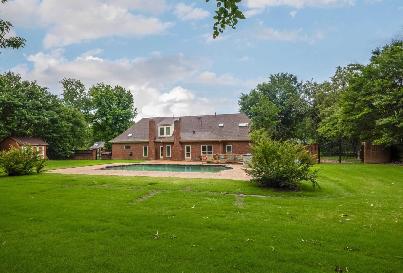 10120 BARN HILL DR, Collierville, Tennessee 38017, 6 Bedroom Bedrooms, 11 Room Rooms,4.1 BathroomBathrooms,Residential,For Sale,BARN HILL,0,10222623