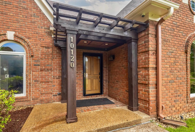 10120 BARN HILL DR, Collierville, Tennessee 38017, 6 Bedroom Bedrooms, 11 Room Rooms,4.1 BathroomBathrooms,Residential,For Sale,BARN HILL,0,10222623