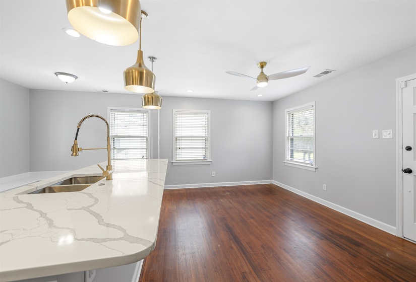 4926 MARIANNE LN, Memphis, Tennessee 38117, 3 Bedroom Bedrooms, 6 Room Rooms,1.1 BathroomBathrooms,Residential,For Sale,MARIANNE,0,10222884
