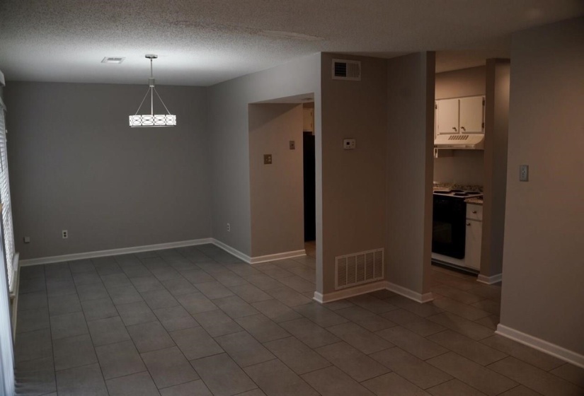 3981 GRAHAMDALE CIR, Memphis, Tennessee 38122, 2 Bedroom Bedrooms, 4 Room Rooms,2 BathroomBathrooms,Residential,For Sale,GRAHAMDALE,0,10222915