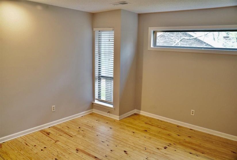 3981 GRAHAMDALE CIR, Memphis, Tennessee 38122, 2 Bedroom Bedrooms, 4 Room Rooms,2 BathroomBathrooms,Residential,For Sale,GRAHAMDALE,0,10222915