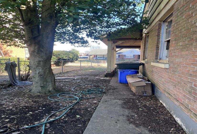 1297 AUBRA RD, Memphis, Tennessee 38111, 3 Bedrooms Bedrooms, 5 Rooms Rooms,2 BathroomsBathrooms,Residential,For Sale,AUBRA,10222922