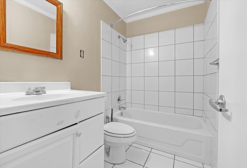3967 GRAHAMDALE CIR, Memphis, Tennessee 38122, 3 Bedrooms Bedrooms, 6 Rooms Rooms,2 BathroomsBathrooms,Residential,For Sale,GRAHAMDALE,10222924