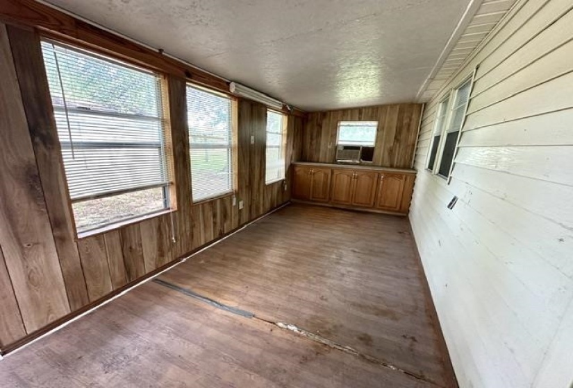 19405 HWY 69 HWY, Savannah, Tennessee 38372, 3 Bedroom Bedrooms, 9 Room Rooms,2 BathroomBathrooms,Residential,For Sale,HWY 69,0,10222925