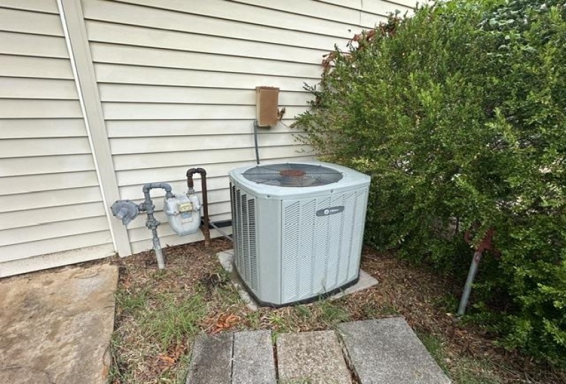 19405 HWY 69 HWY, Savannah, Tennessee 38372, 3 Bedroom Bedrooms, 9 Room Rooms,2 BathroomBathrooms,Residential,For Sale,HWY 69,0,10222925