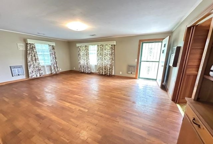 19405 HWY 69 HWY, Savannah, Tennessee 38372, 3 Bedroom Bedrooms, 9 Room Rooms,2 BathroomBathrooms,Residential,For Sale,HWY 69,0,10222925