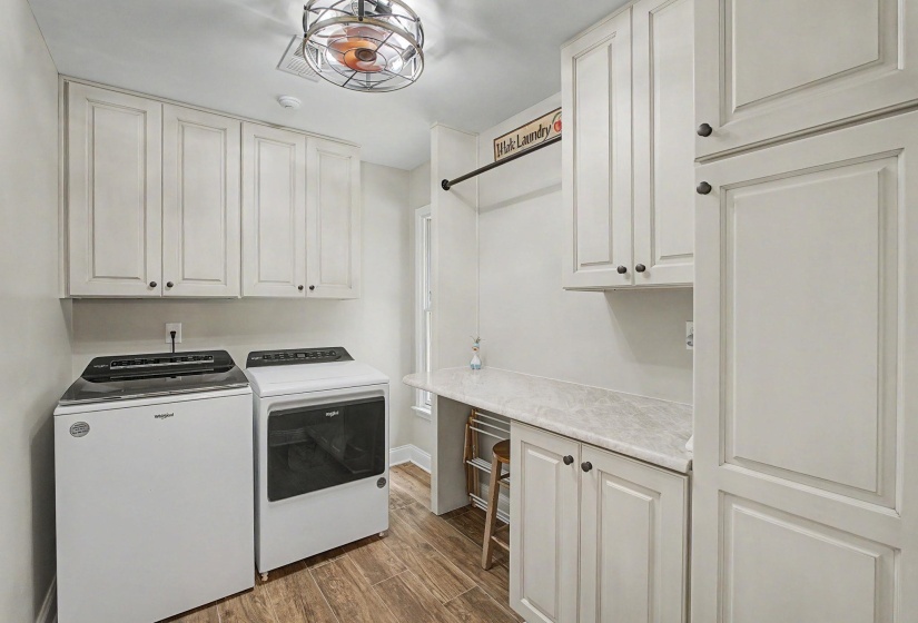 9035 POST OAK LN, Unicorp/Memphis, Tennessee 38125, 4 Bedrooms Bedrooms, 8 Rooms Rooms,2.1 BathroomsBathrooms,Residential,For Sale,POST OAK,10222930