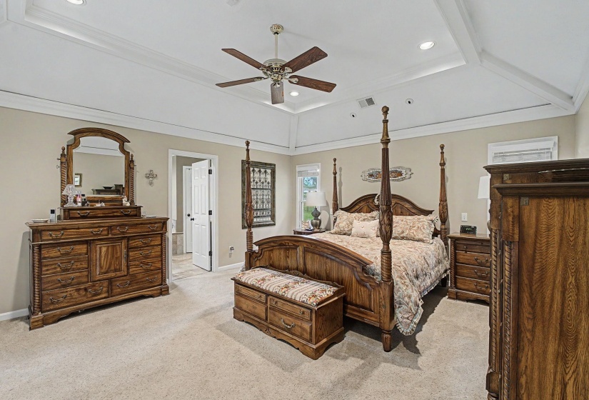 9035 POST OAK LN, Unicorp/Memphis, Tennessee 38125, 4 Bedrooms Bedrooms, 8 Rooms Rooms,2.1 BathroomsBathrooms,Residential,For Sale,POST OAK,10222930