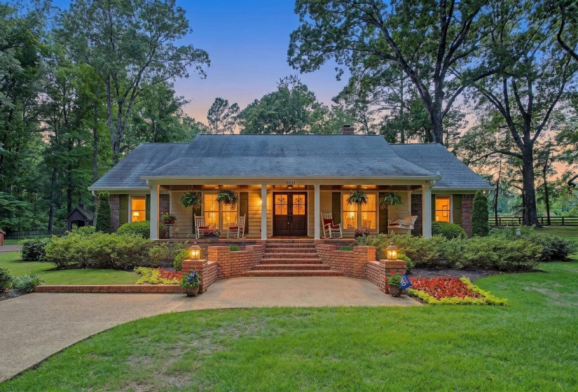 9035 POST OAK LN, Unicorp/Memphis, Tennessee 38125, 4 Bedrooms Bedrooms, 8 Rooms Rooms,2.1 BathroomsBathrooms,Residential,For Sale,POST OAK,10222930