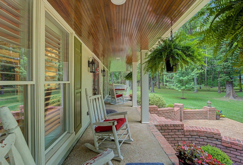 9035 POST OAK LN, Unicorp/Memphis, Tennessee 38125, 4 Bedrooms Bedrooms, 8 Rooms Rooms,2.1 BathroomsBathrooms,Residential,For Sale,POST OAK,10222930