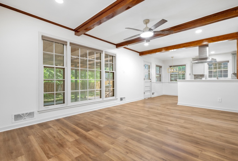 4856 KAYE RD, Memphis, Tennessee 38117, 4 Bedrooms Bedrooms, 9 Rooms Rooms,3 BathroomsBathrooms,Residential,For Sale,KAYE,10222931