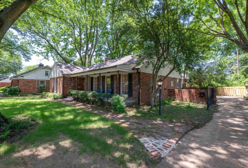 4856 KAYE RD, Memphis, Tennessee 38117, 4 Bedrooms Bedrooms, 9 Rooms Rooms,3 BathroomsBathrooms,Residential,For Sale,KAYE,10222931