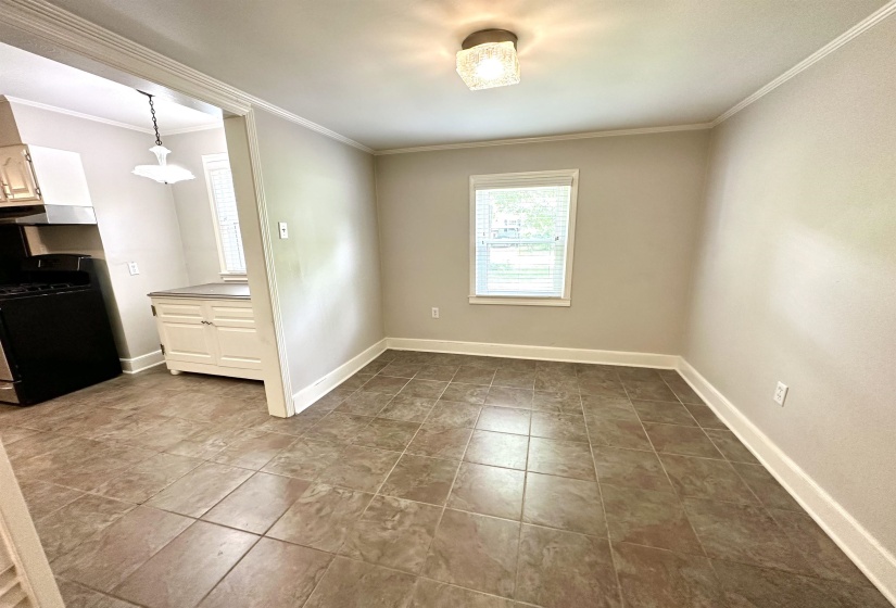 961 LITTLE JOHN RD, Memphis, Tennessee 38111, 3 Bedrooms Bedrooms, 6 Rooms Rooms,2 BathroomsBathrooms,Residential,For Sale,LITTLE JOHN,10222937