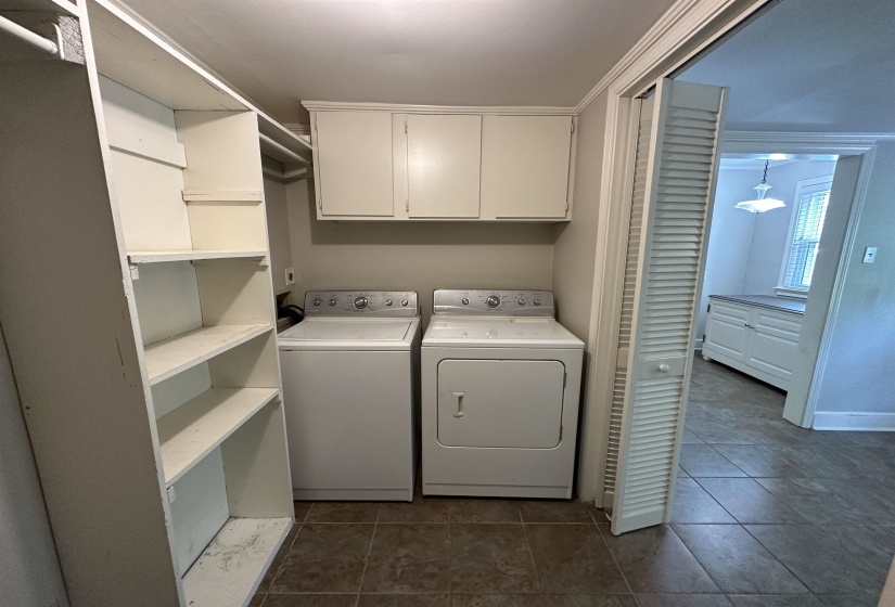 961 LITTLE JOHN RD, Memphis, Tennessee 38111, 3 Bedrooms Bedrooms, 6 Rooms Rooms,2 BathroomsBathrooms,Residential,For Sale,LITTLE JOHN,10222937