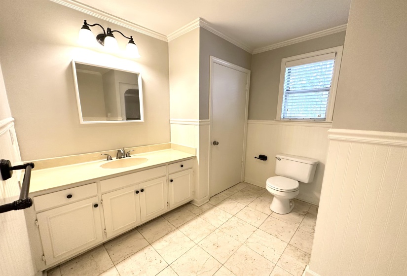 961 LITTLE JOHN RD, Memphis, Tennessee 38111, 3 Bedrooms Bedrooms, 6 Rooms Rooms,2 BathroomsBathrooms,Residential,For Sale,LITTLE JOHN,10222937