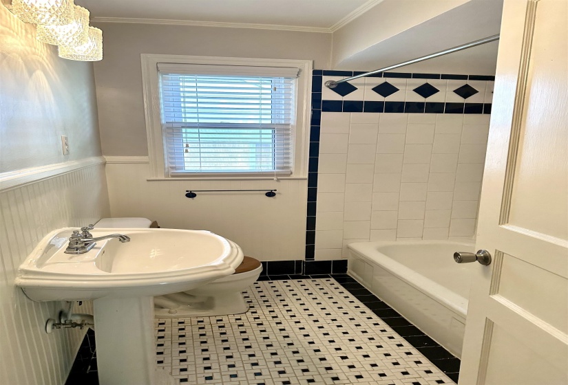 961 LITTLE JOHN RD, Memphis, Tennessee 38111, 3 Bedrooms Bedrooms, 6 Rooms Rooms,2 BathroomsBathrooms,Residential,For Sale,LITTLE JOHN,10222937