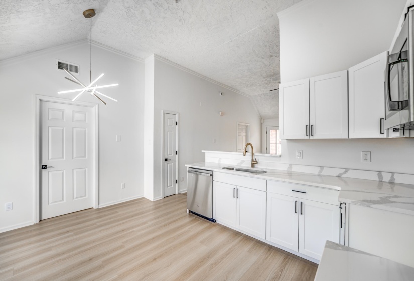 432 BRUINS TRCE, Memphis, Tennessee 38018, 3 Bedrooms Bedrooms, 6 Rooms Rooms,2 BathroomsBathrooms,Residential,For Sale,BRUINS,10222941