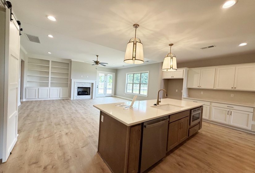 12125 PROVIDENCE CENTER LOOP, Arlington, Tennessee 38002, 4 Bedroom Bedrooms, 9 Room Rooms,3.1 BathroomBathrooms,Residential,For Sale,PROVIDENCE CENTER,0,10211612