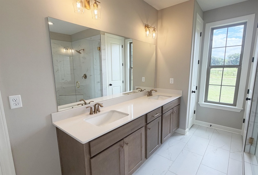 95 GRACIE VALLEY DR, Oakland, Tennessee 38060, 4 Bedroom Bedrooms, 9 Room Rooms,3 BathroomBathrooms,Residential,For Sale,GRACIE VALLEY,0,10222155