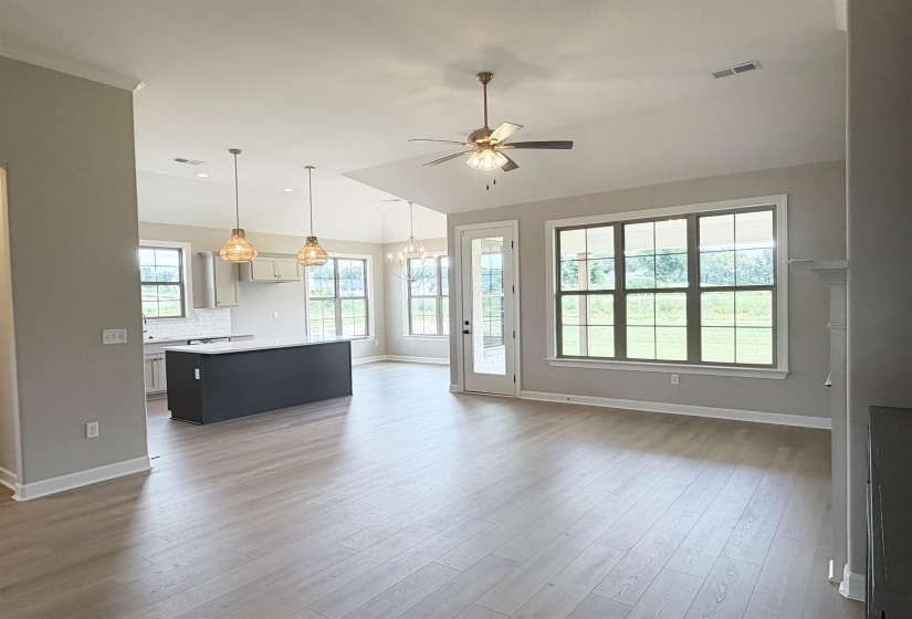 95 GRACIE VALLEY DR, Oakland, Tennessee 38060, 4 Bedroom Bedrooms, 9 Room Rooms,3 BathroomBathrooms,Residential,For Sale,GRACIE VALLEY,0,10222155