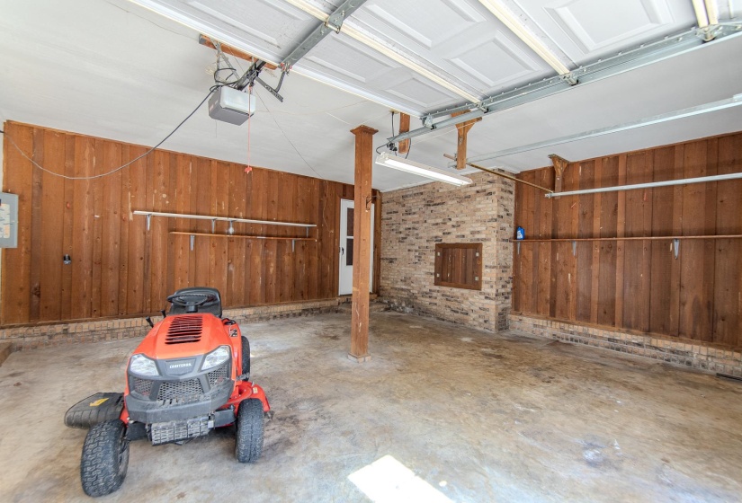 16040 69 HWY, Savannah, Tennessee 38372, 3 Bedrooms Bedrooms, 7 Rooms Rooms,1.1 BathroomsBathrooms,Residential,For Sale,69,10222942