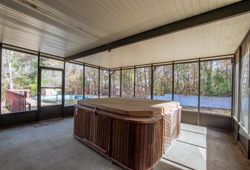 16040 69 HWY, Savannah, Tennessee 38372, 3 Bedrooms Bedrooms, 7 Rooms Rooms,1.1 BathroomsBathrooms,Residential,For Sale,69,10222942