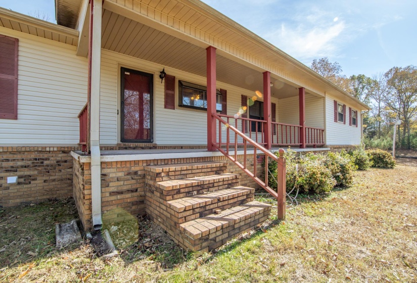 16040 69 HWY, Savannah, Tennessee 38372, 3 Bedrooms Bedrooms, 7 Rooms Rooms,1.1 BathroomsBathrooms,Residential,For Sale,69,10222942