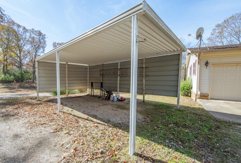 16040 69 HWY, Savannah, Tennessee 38372, 3 Bedrooms Bedrooms, 7 Rooms Rooms,1.1 BathroomsBathrooms,Residential,For Sale,69,10222942